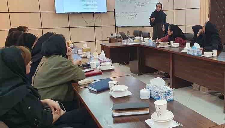 کارگاه آموزشی آشنایی با مکاتبات اداری و گزارش نویسی برگزار شد