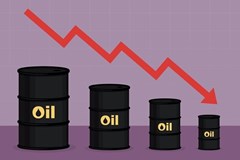 نفت آمریکا به زیر ۴۰ دلار سقوط کرد