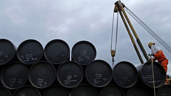 قیمت هر بشکه نفت ایران در بودجه 1402 حدود 75 دلار خواهد بود