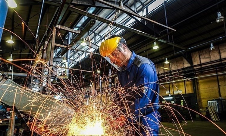 ساز و کار محاسبه بهای برق مشترکان صنعتی تعیین شد