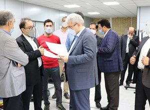 بازدید معاون علمی و فناوری رئیس جمهور از شرکت اپیل 