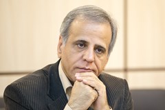 کاشت و درو در زمین تشنه برق