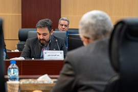 نشست صمیمی وزیر نیرو با فعالان صنعت برق