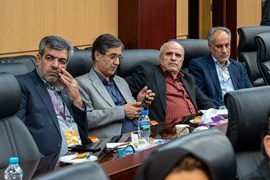 نشست صمیمی وزیر نیرو با فعالان صنعت برق