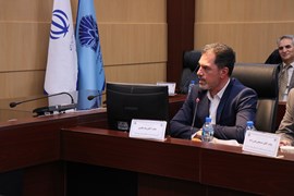 نشست صمیمی وزیر نیرو با فعالان صنعت برق